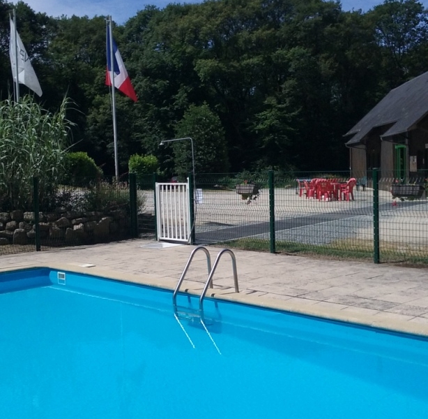photo Salle du Bois du Tay 90 m²