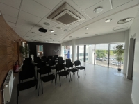 Salle 120m²